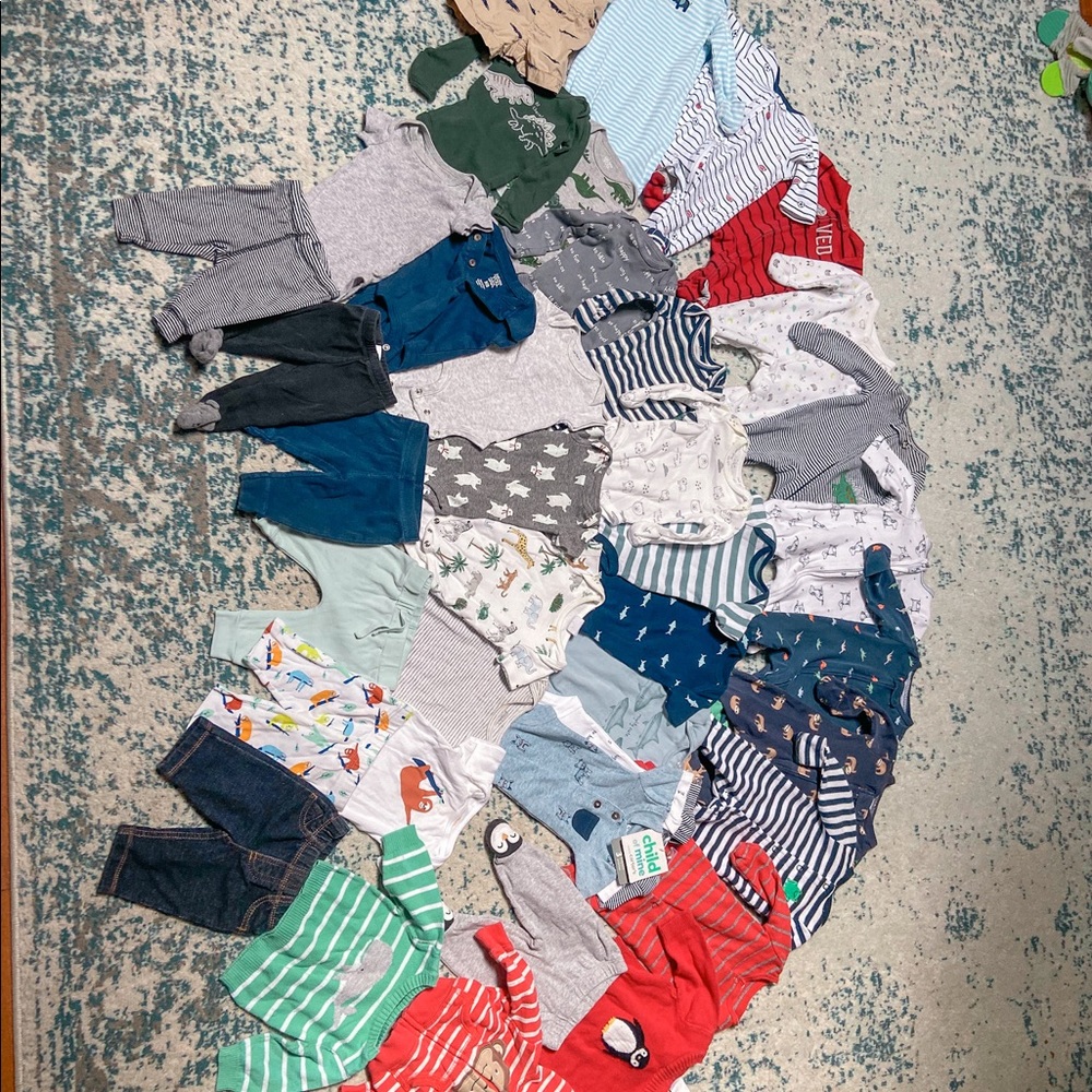 Newborn clothes bundle - Picture 6 of 6